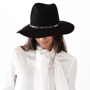 Janessa Leoné Ila Exclusive